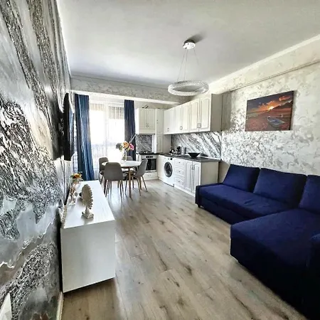 Black Sea - D24 Si Uzina De Pizza Apartment