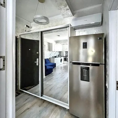 Black Sea - D24 Si Uzina De Pizza