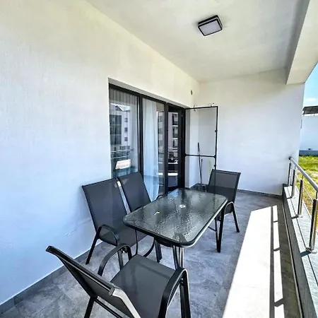 Black Sea - D24 Si Uzina De Pizza 아파트 *