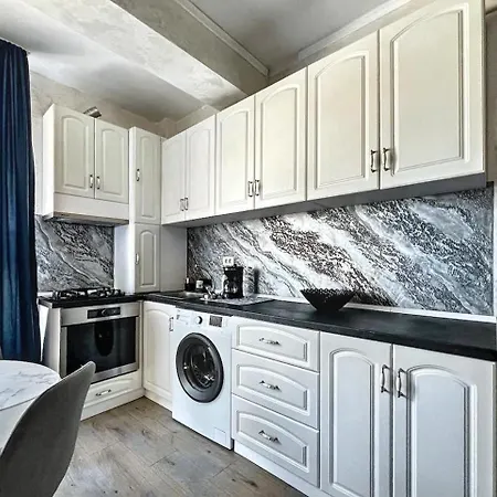 Black Sea - D24 Si Uzina De Pizza *