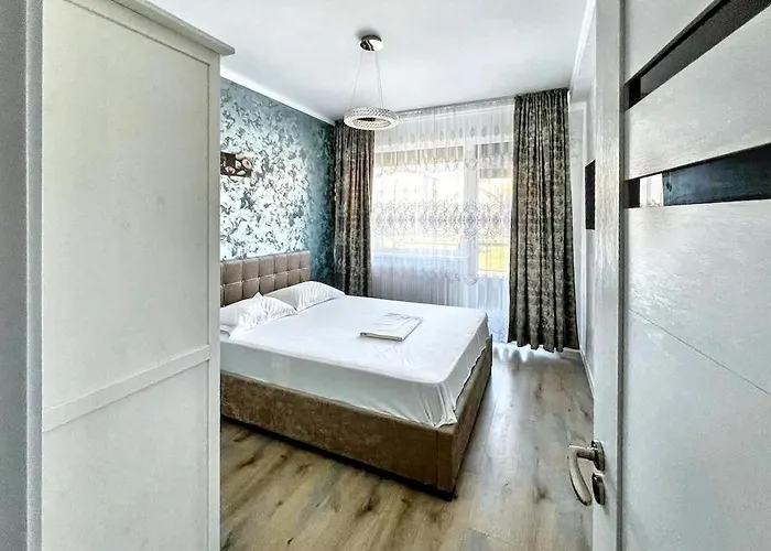 Black Sea - D24 Si Uzina De Pizza * Năvodari